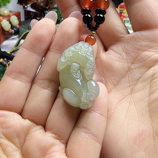 和田玉颈饰未镶嵌