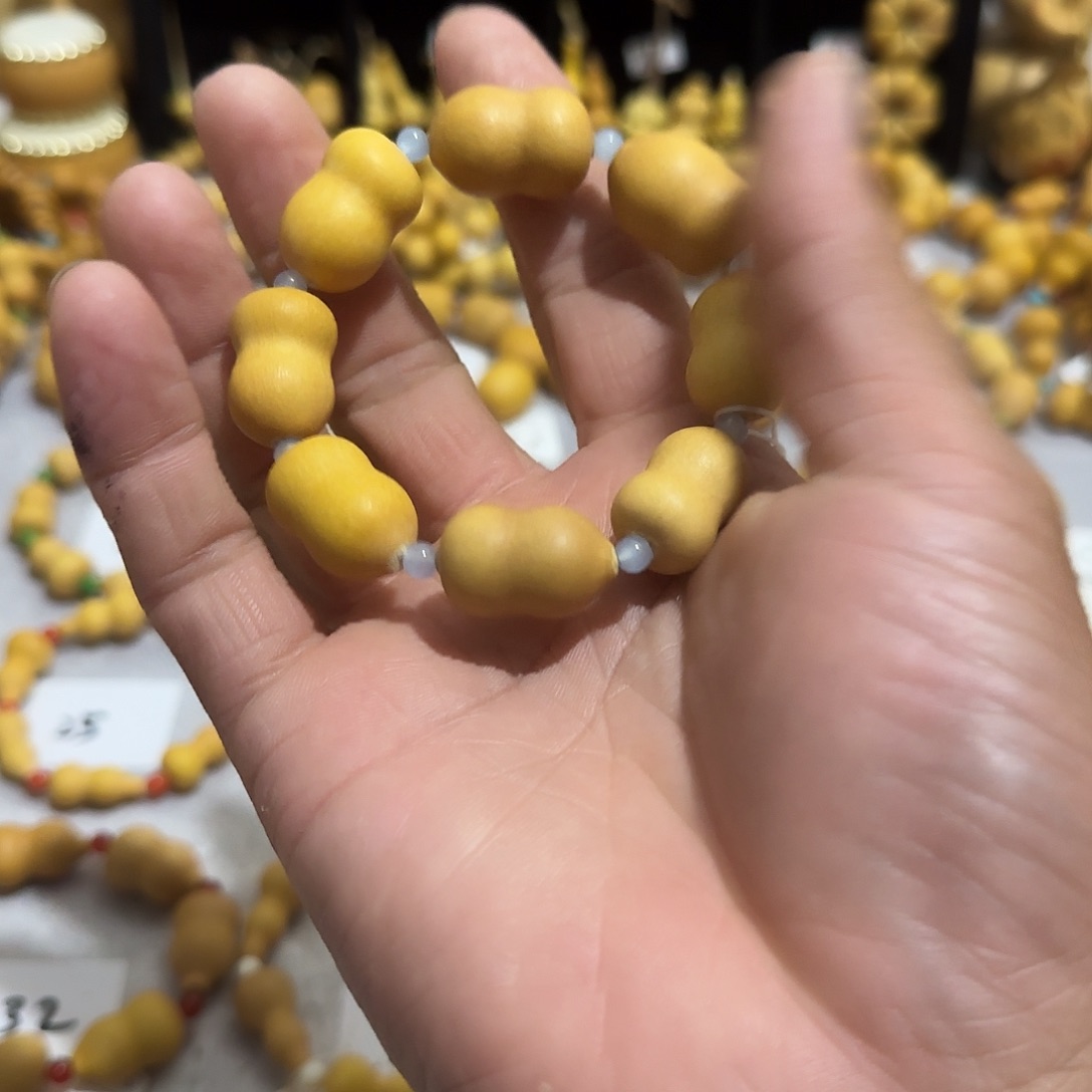 葫***家大叶紫檀（黑酸枝木类）