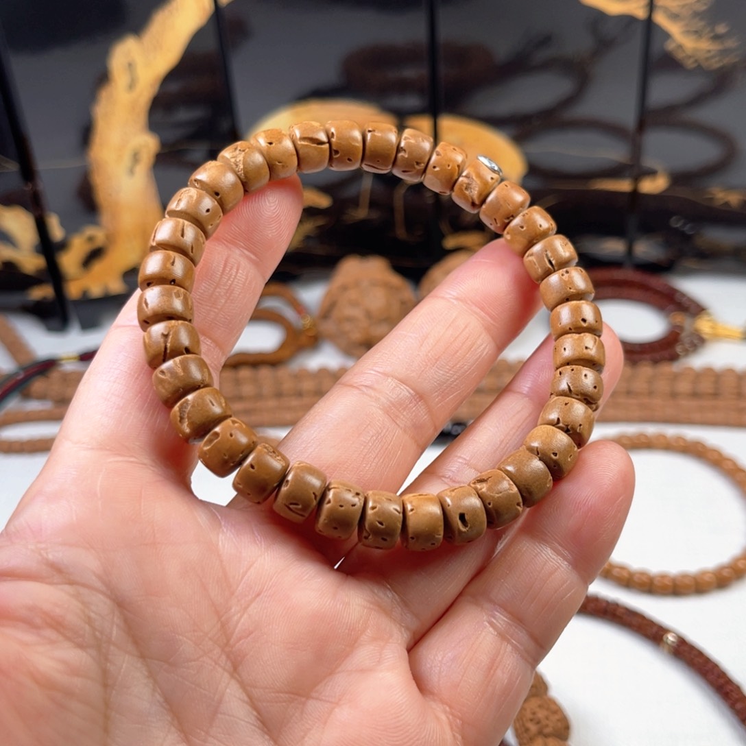 桃核吊坠35567788889999