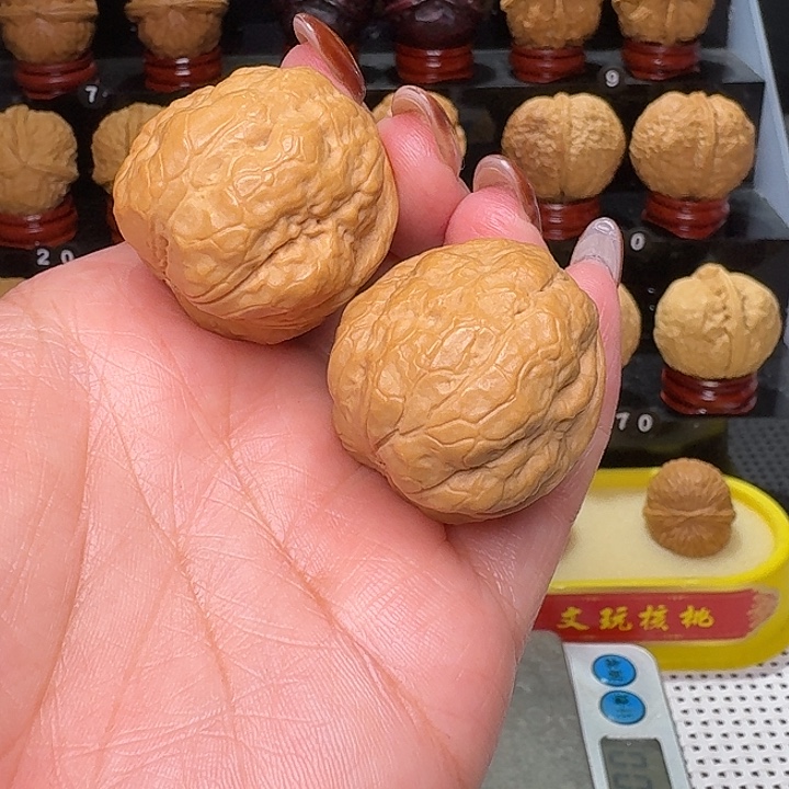 文玩核桃把件小玉蟾37尺…………87号