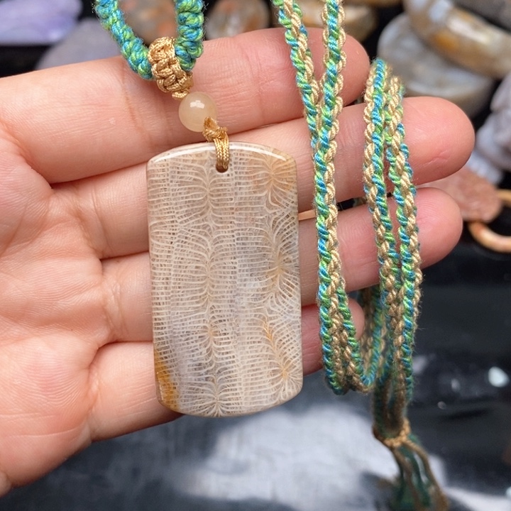 硅化珊瑚（珊瑚玉）手镯9K金镶嵌