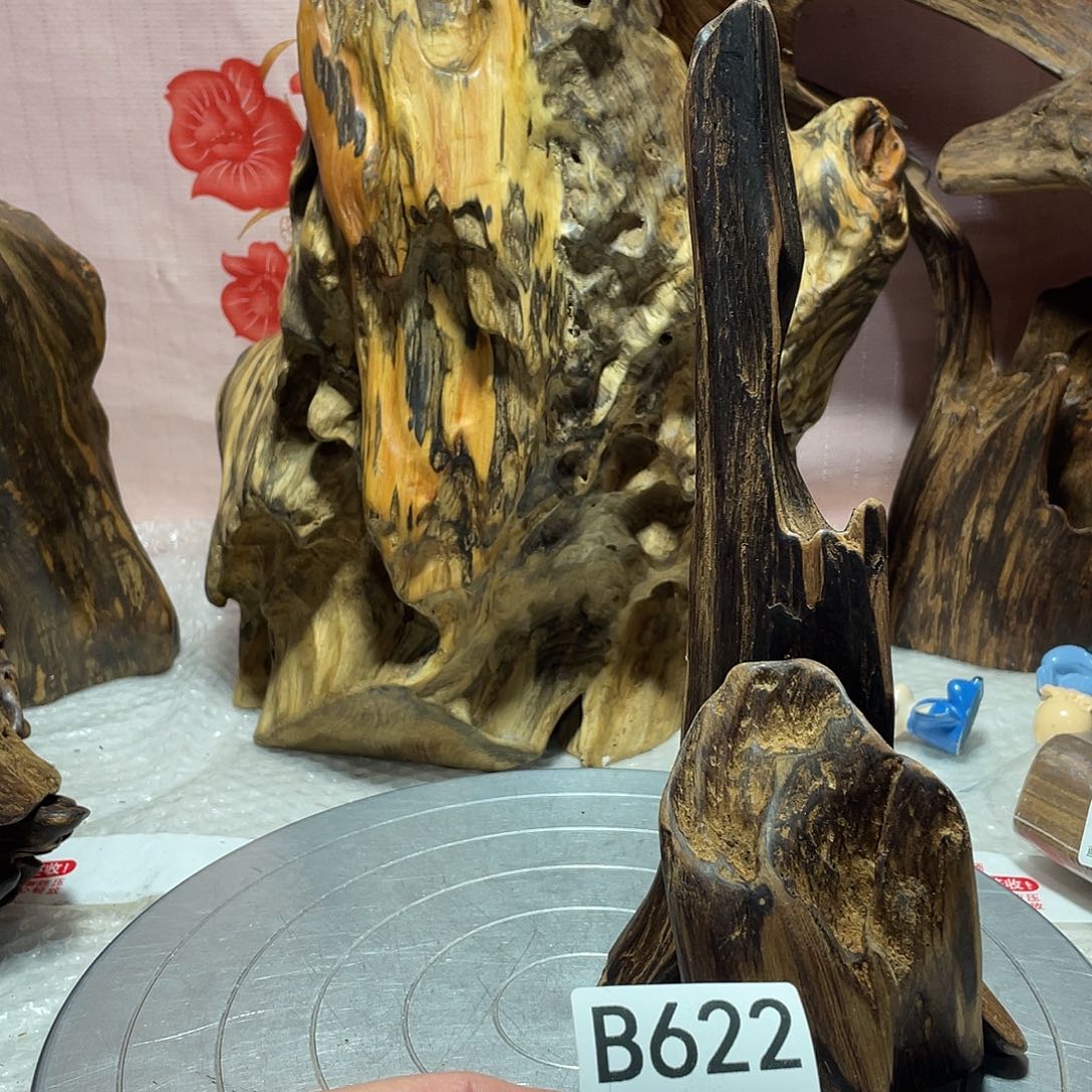 茶****玉土沉香香木摆件