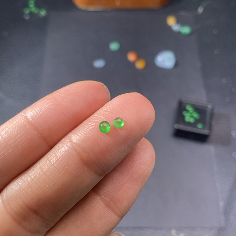 【闪购商品】翡翠挂件未镶嵌蛋