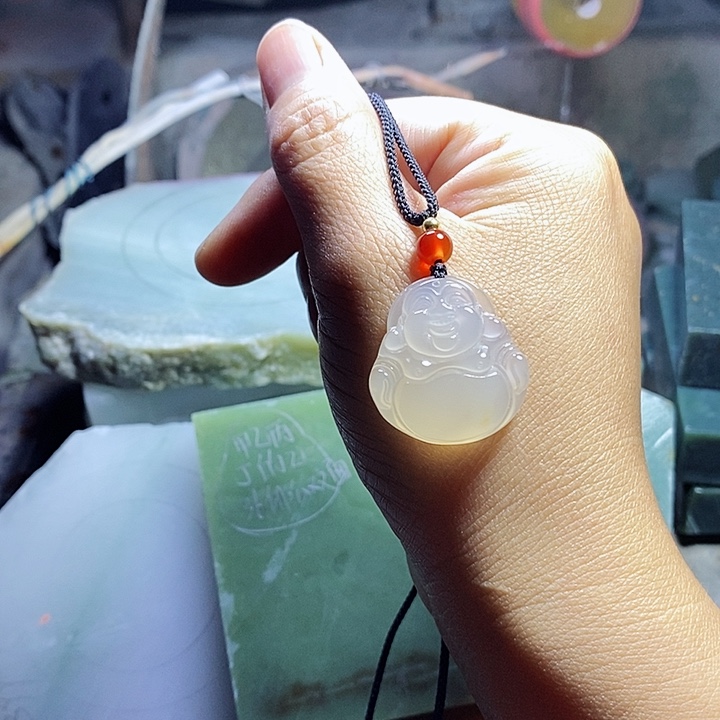 甲***乙玛瑙/玉髓未镶嵌颈饰