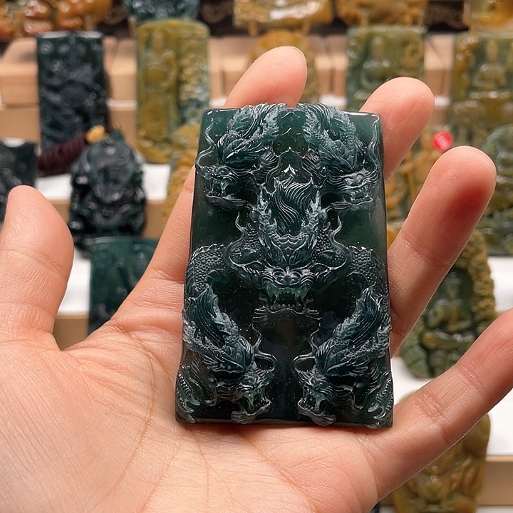 翡翠颈饰未镶嵌天**云天然翡翠A货九龙