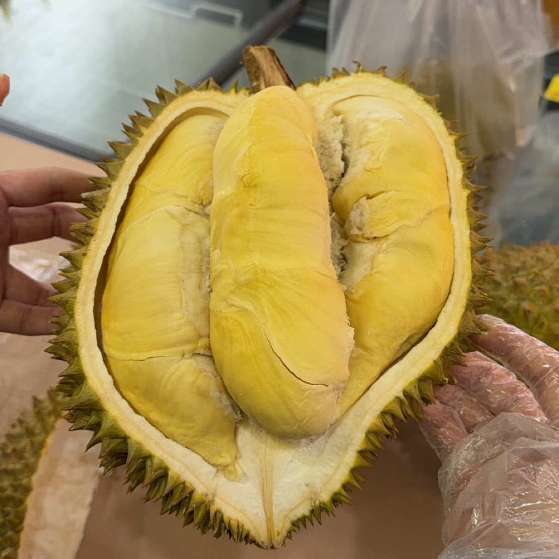 泰国金枕鲜榴莲  核小  约3-7斤  一果一拍  同城配送金枕泰国