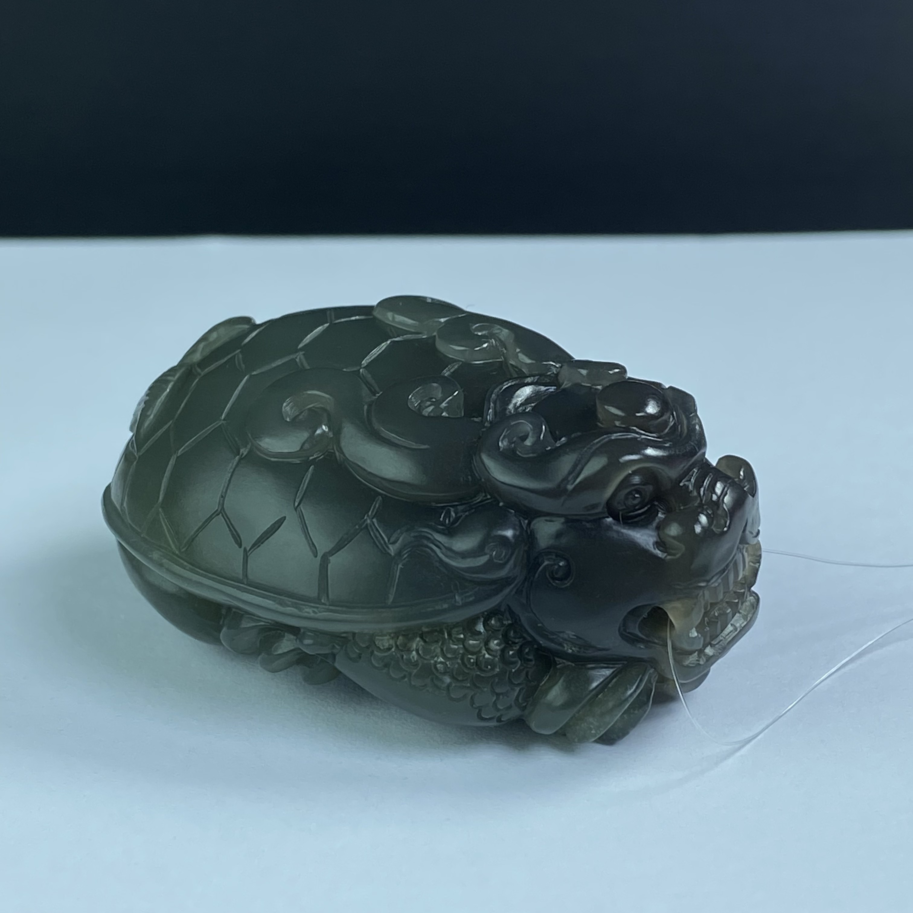 AK6056L 和田玉 玄甲聚宝光