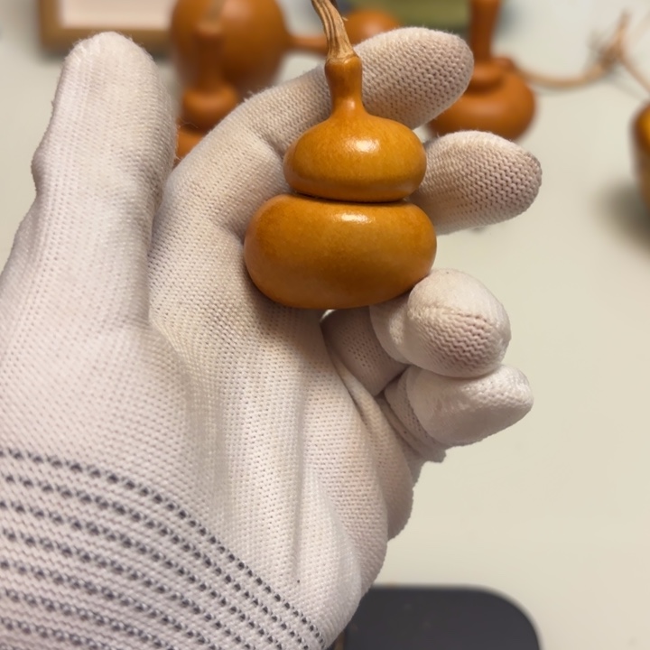 ”***”天然手捻老皮葫芦