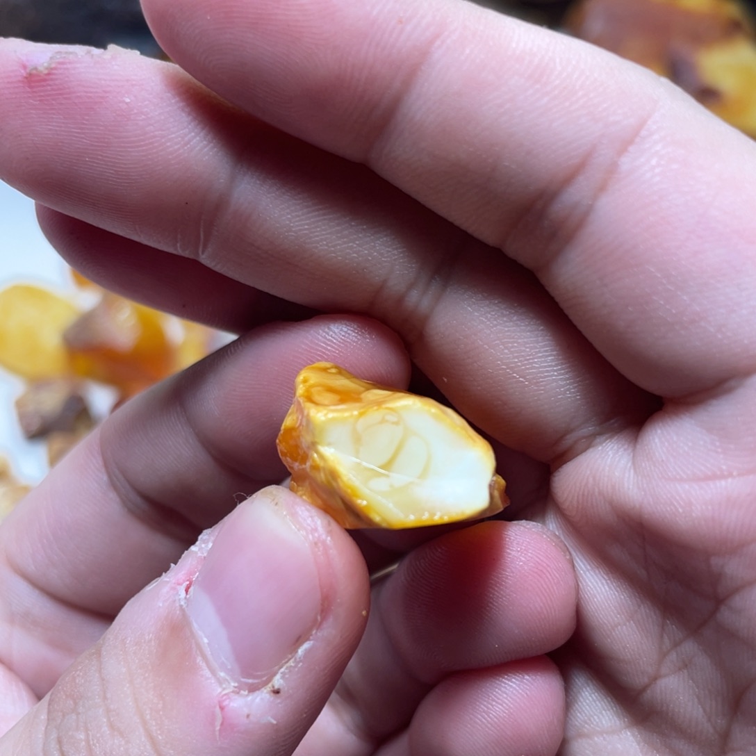 定制琥珀天然原矿