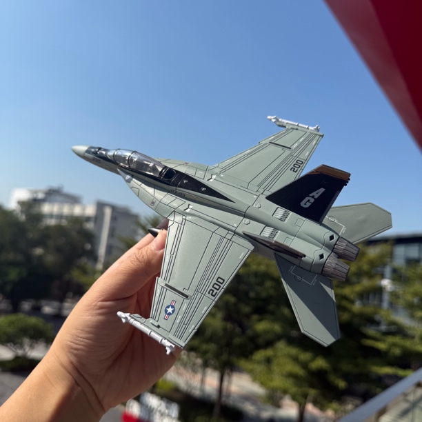【F18大黄蜂模型拼装】1:72需要自己拼（不是合金成品）