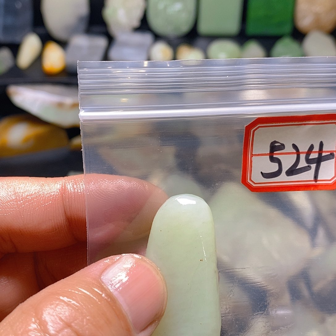 未镶嵌和田玉（糖玉）珠宝半成品指**年