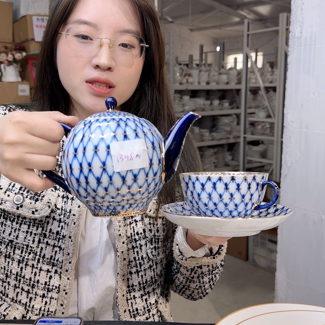 静*鹅钴蓝网纹茶壶1个➕杯碟1套