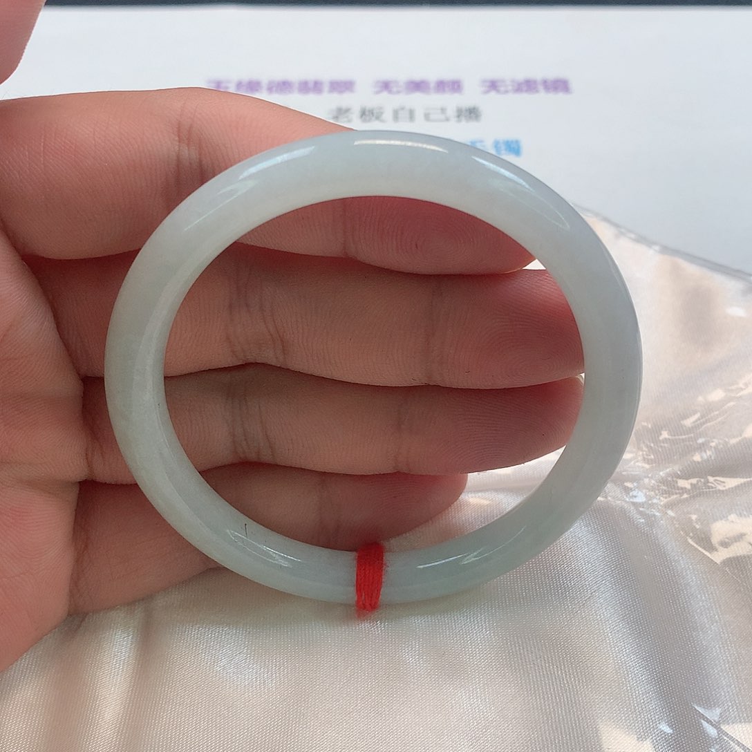 翡翠手镯（圆镯）未镶嵌273号