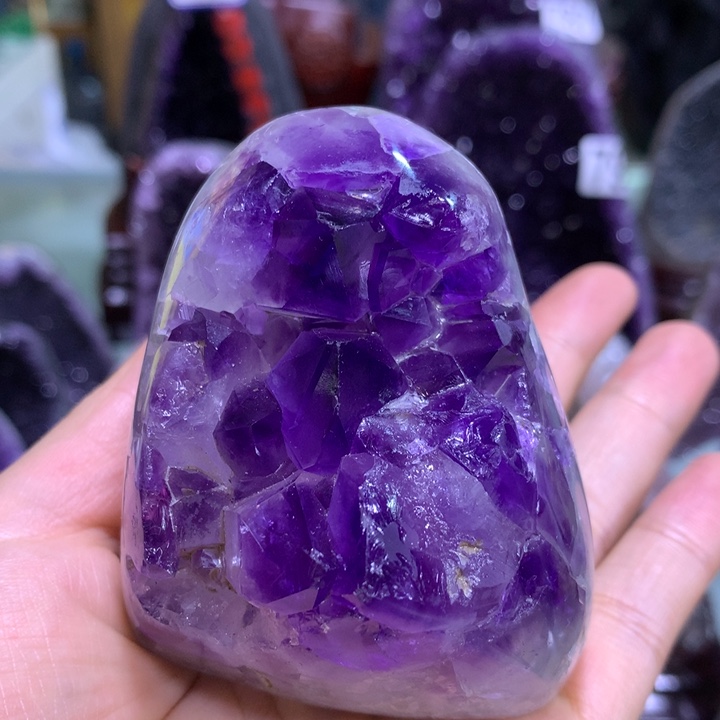 未镶嵌水晶大型摆件（非配饰）