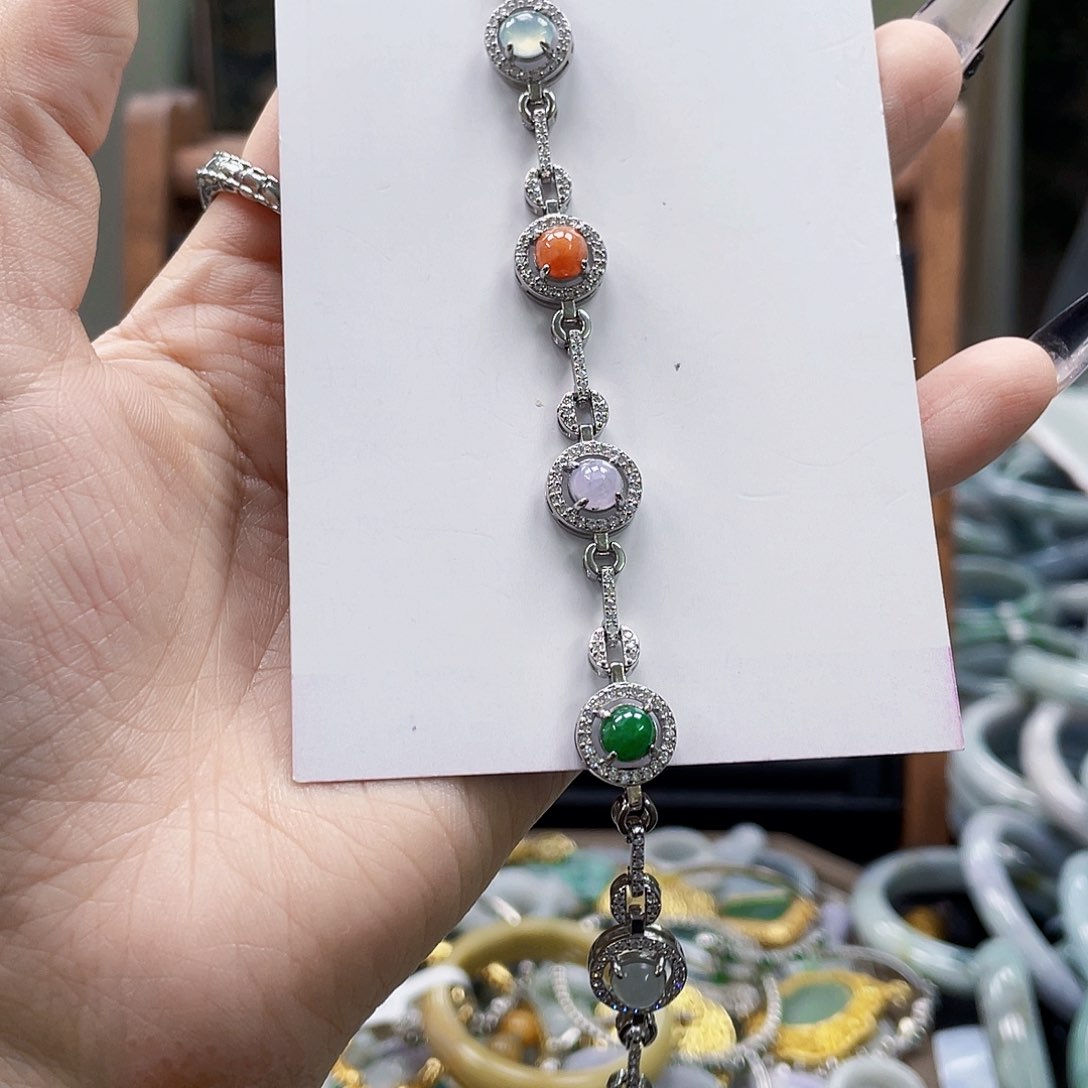 翡翠未镶嵌颈饰天然翡翠Ａ货