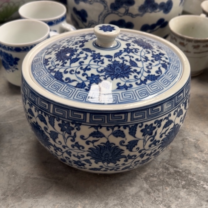 寒***珊陶青花缠枝莲猪油罐3斤装