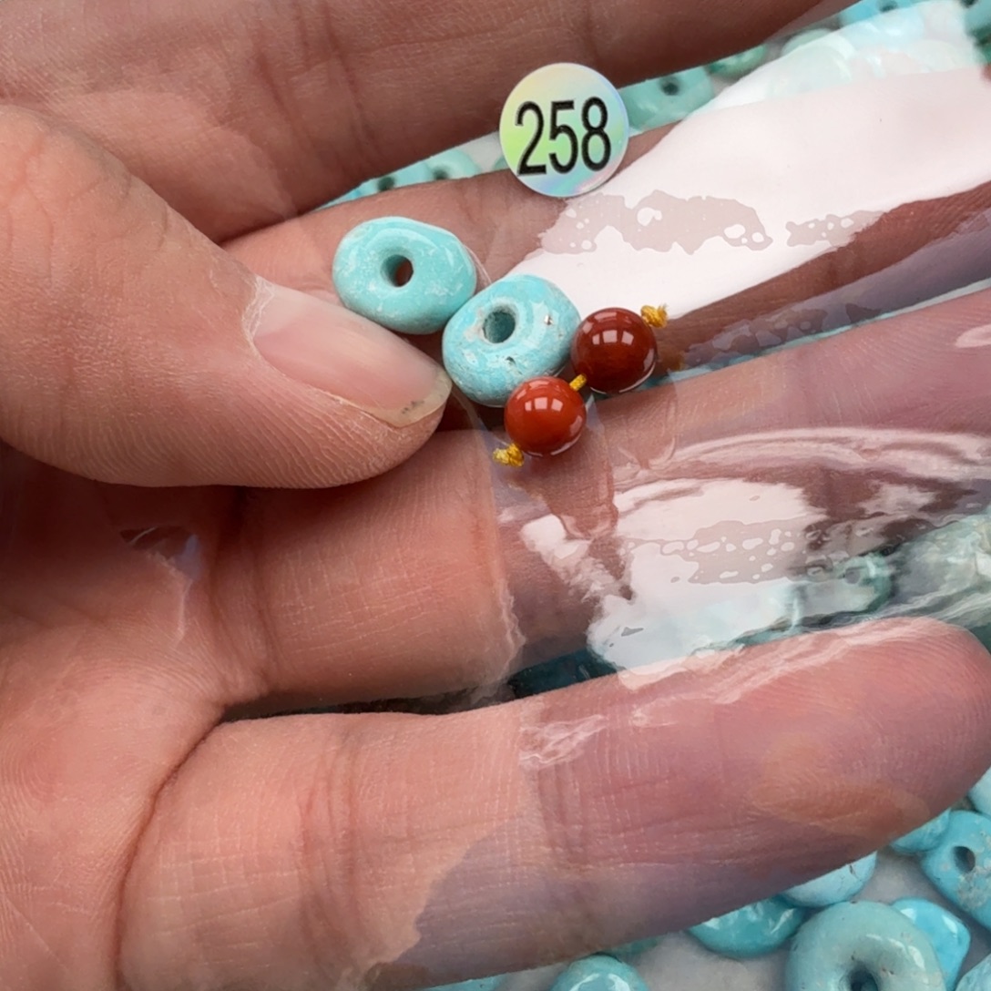 南红玛瑙未镶嵌珠宝奇石