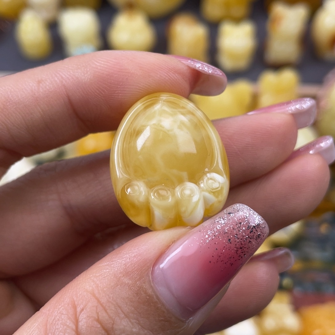 琥珀裸石未镶嵌蜜蜡