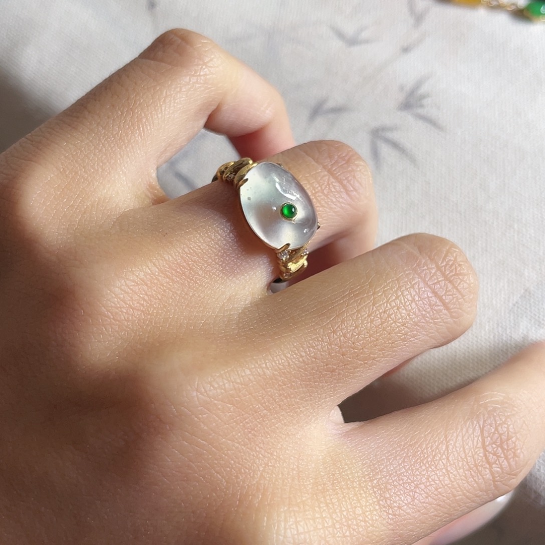 翡翠18K金镶嵌戒指风生水起随行戒指 48小时鉴赏