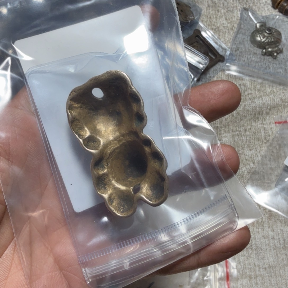 泥塑靠***二藏区回流泥擦佟二