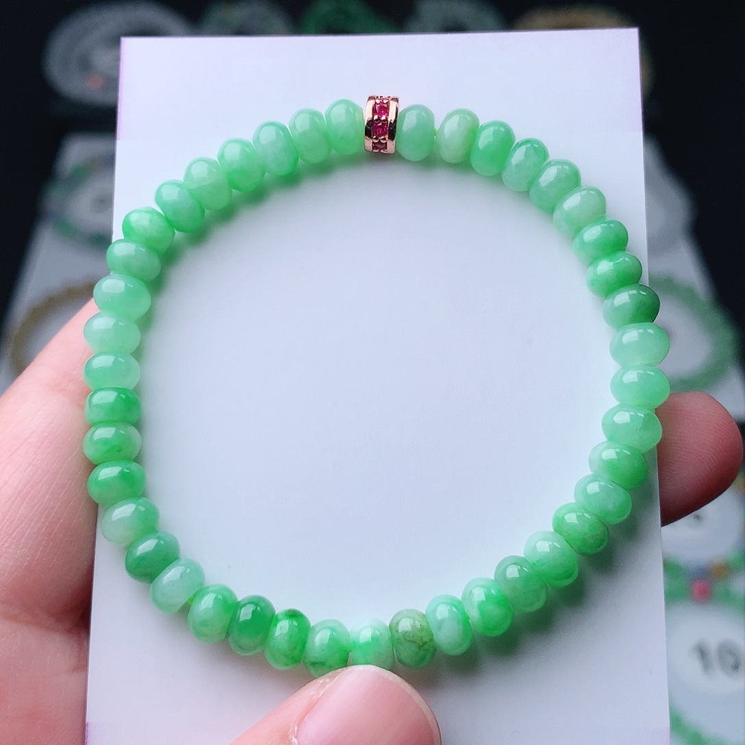 翡翠手串未镶嵌翡翠