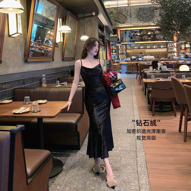 林关关【夜宴丝绒】高级感法式名媛女秋季吊带裙鱼尾吊带丝绒连衣裙