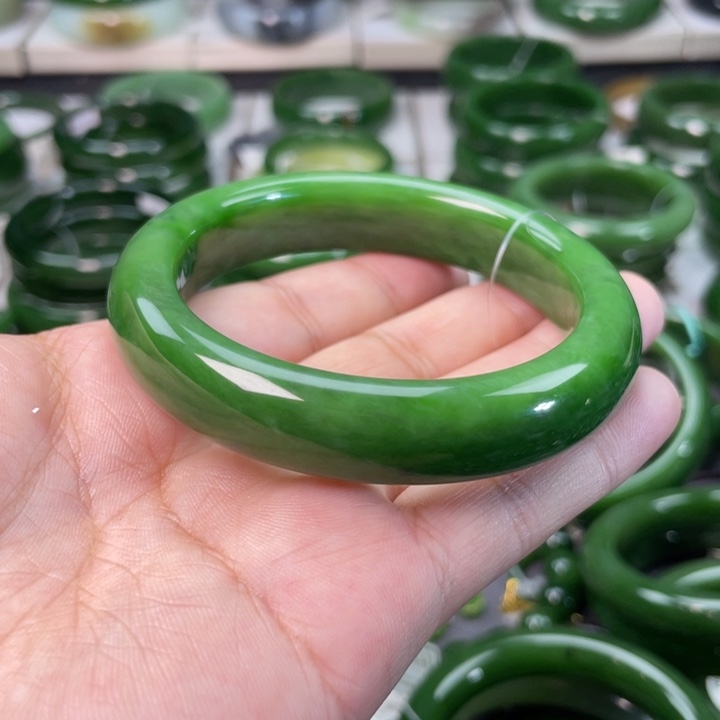 和田玉（碧玉）手镯未镶嵌