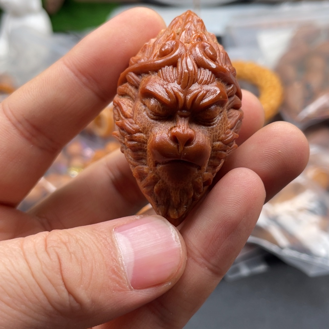 吊坠橄榄核猴头虫