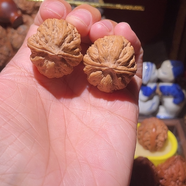 抖音直播间核桃元宝手捻