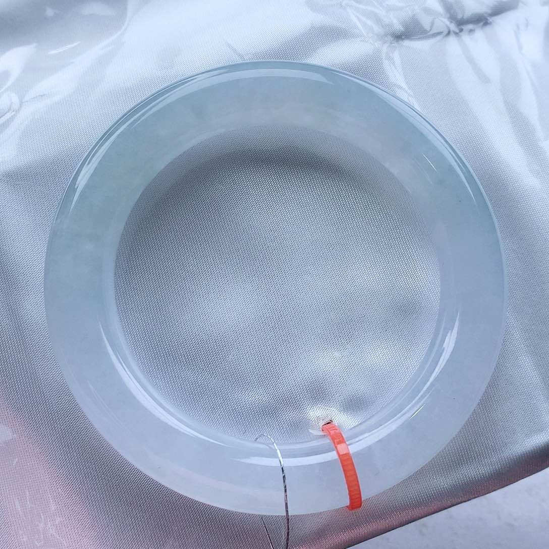 翡翠手镯未镶嵌53圈口