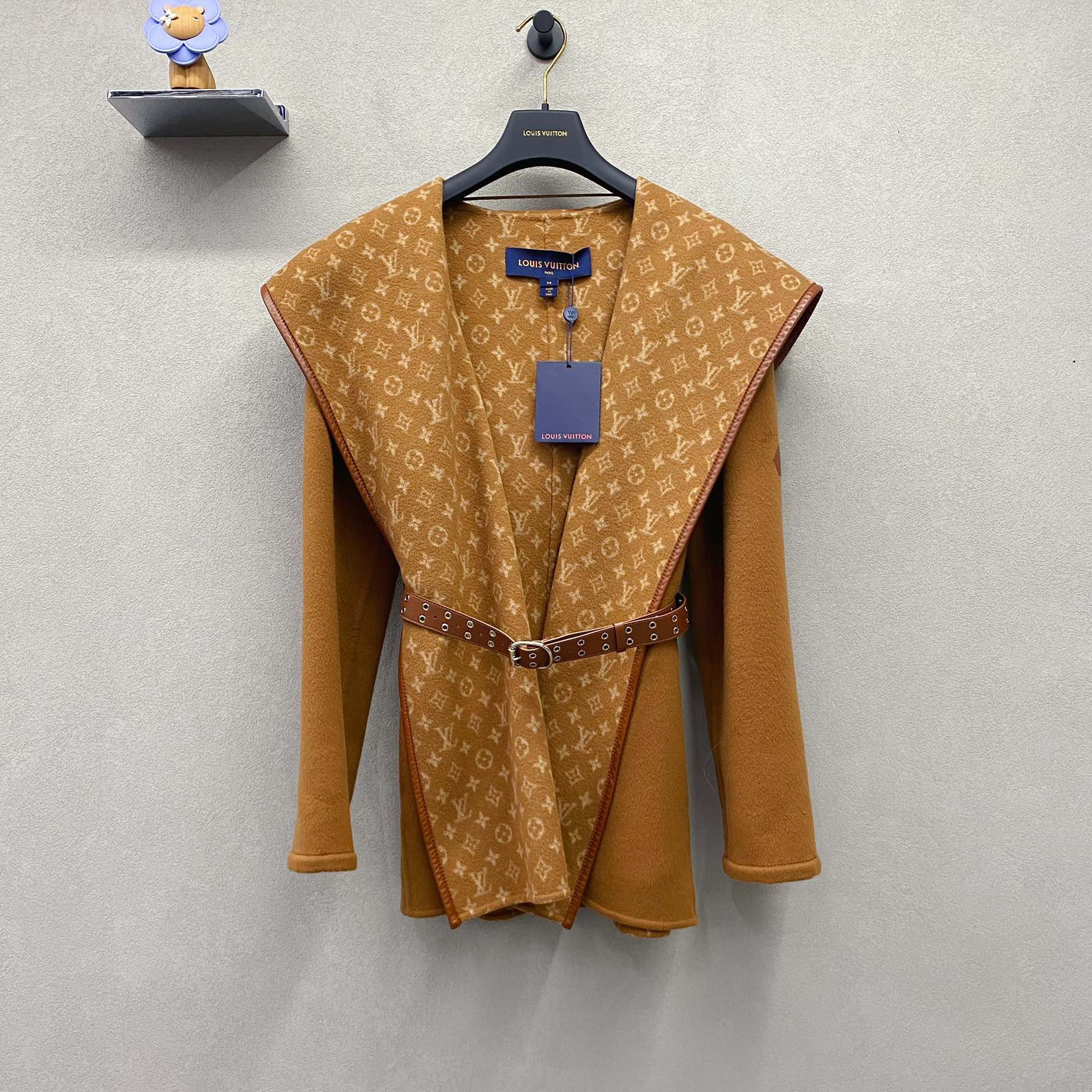 未使用 LouisVuitton/路易威登 棕色大衣/尺码34/QH009890