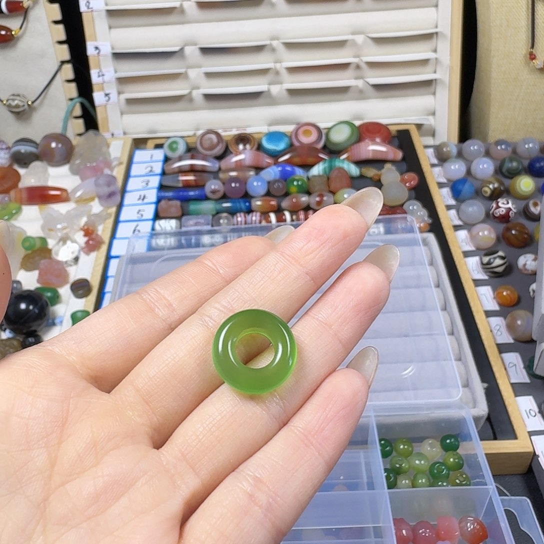 西***头玛瑙/玉髓未镶嵌天然玛瑙