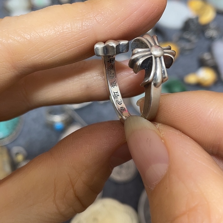玉***儿琉璃手工艺品888888888888