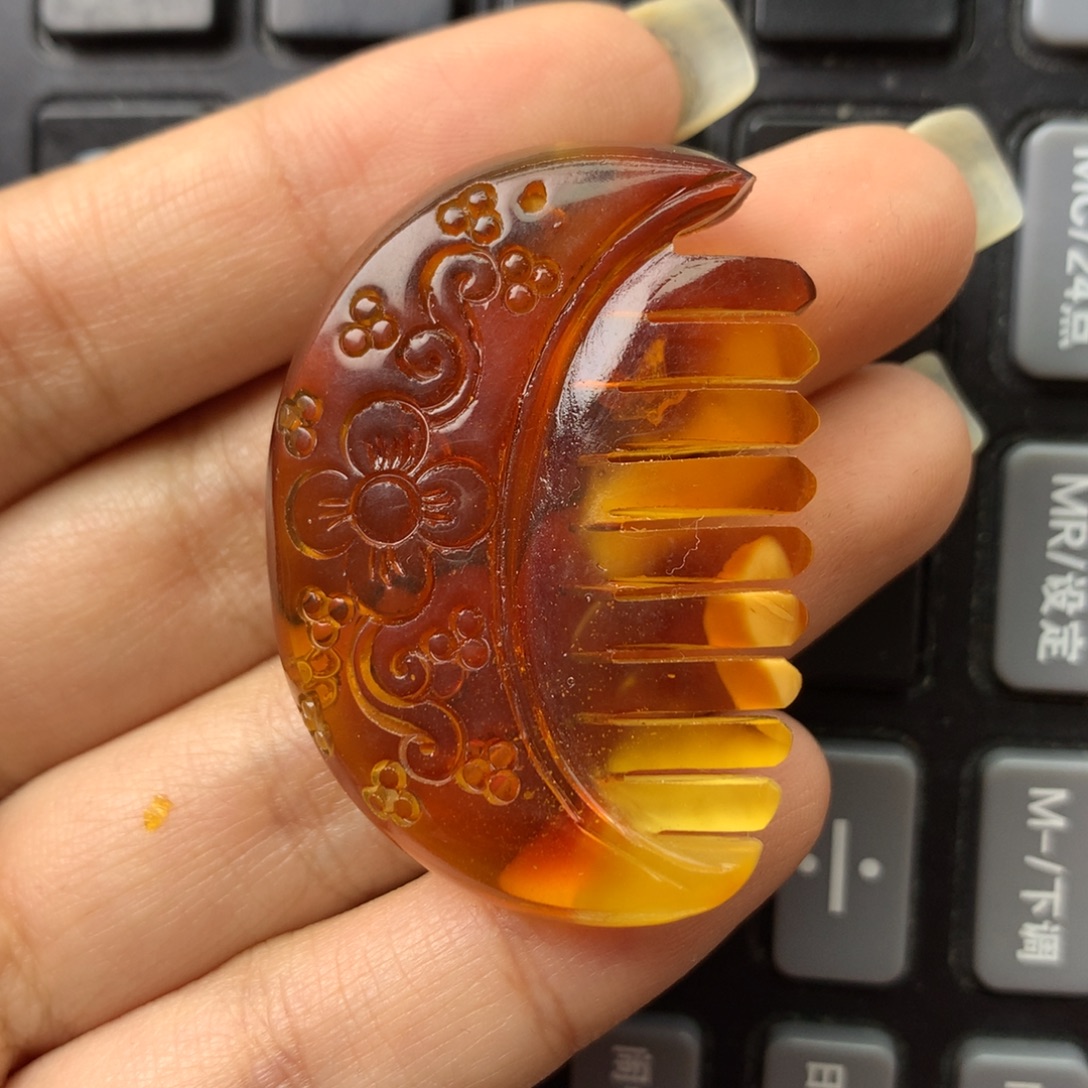 琥珀未镶嵌珠宝奇石