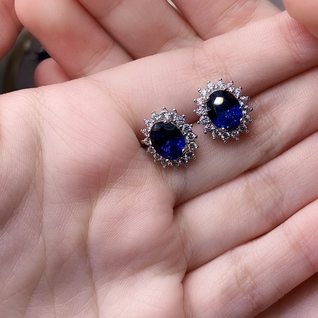 蓝宝石银S925镶嵌耳饰