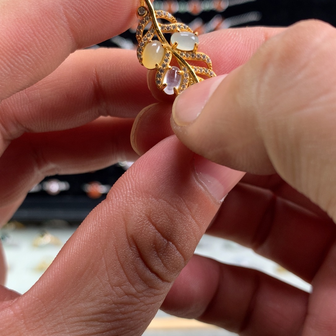 P***y翡翠未镶嵌戒指215