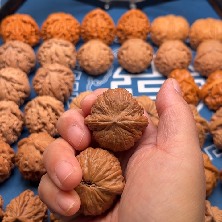 文玩核桃把件e****e铁锤