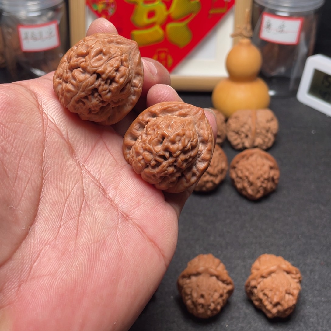 文玩核桃吊坠34金字塔