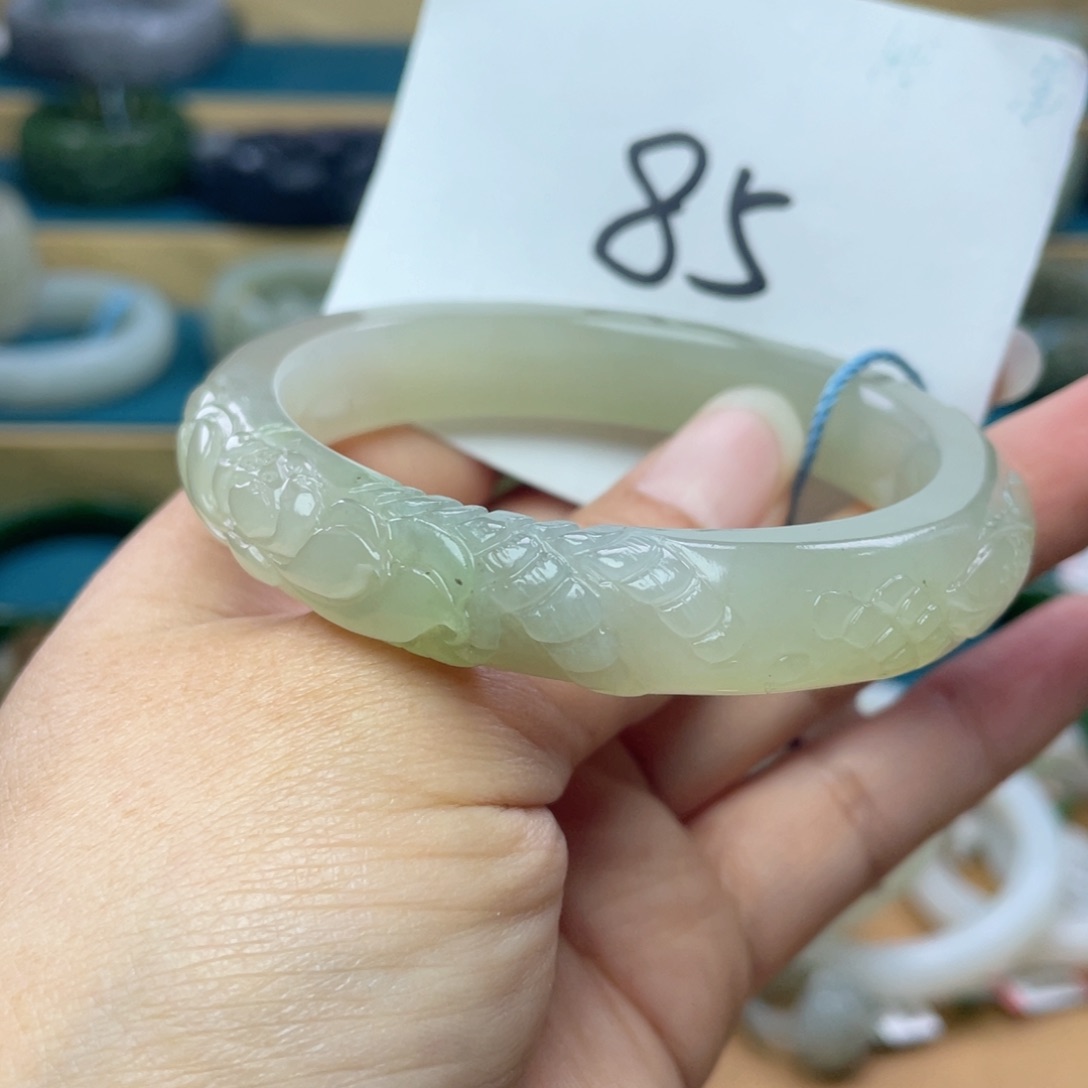 未镶嵌手镯和田玉圈口56