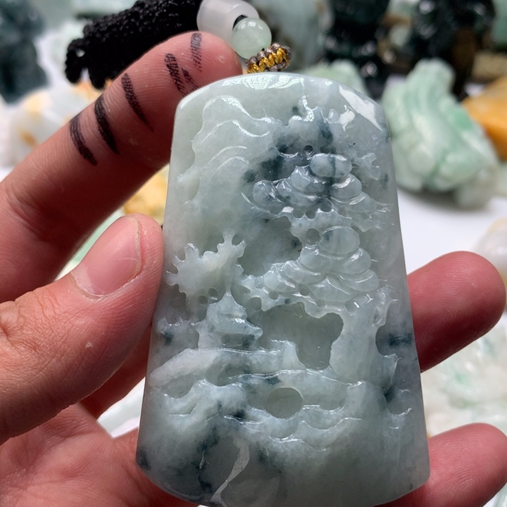 翡翠未镶嵌颈饰保真天然a货翡翠