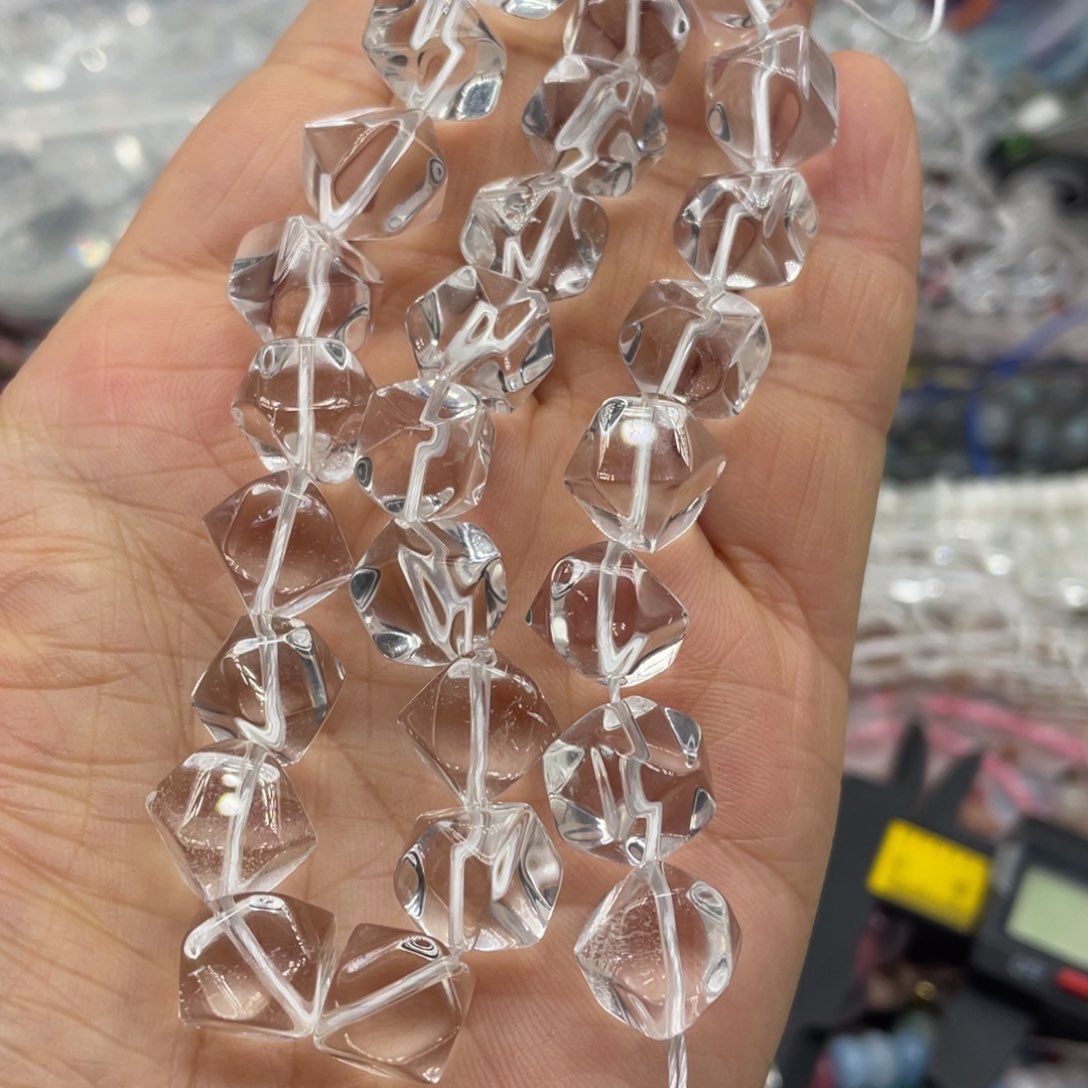 玛瑙/玉髓珠宝半成品未镶嵌白水晶随行10-12mm一条