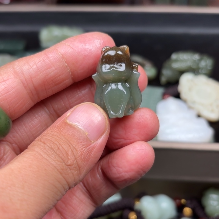 和田玉吊坠未镶嵌