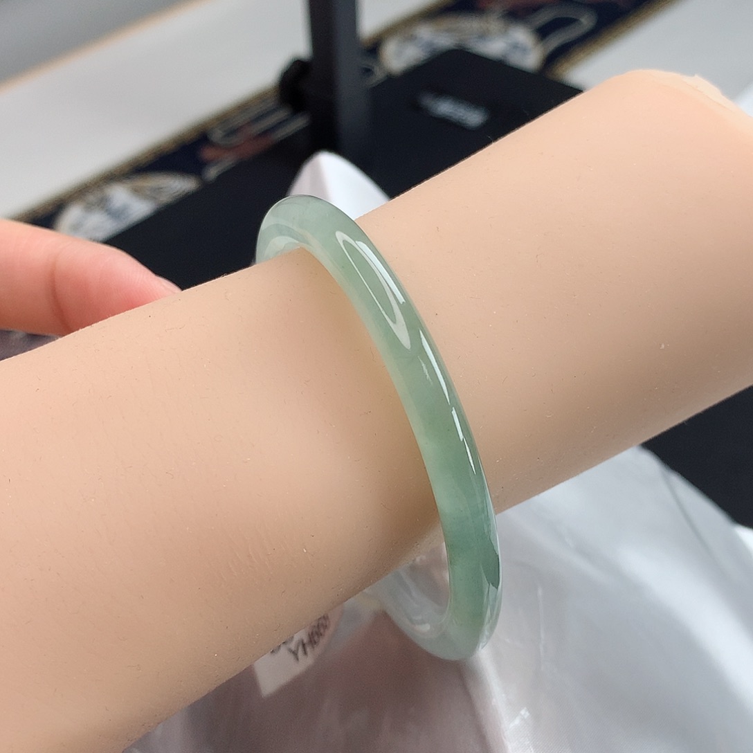 翡翠手镯未镶嵌2号