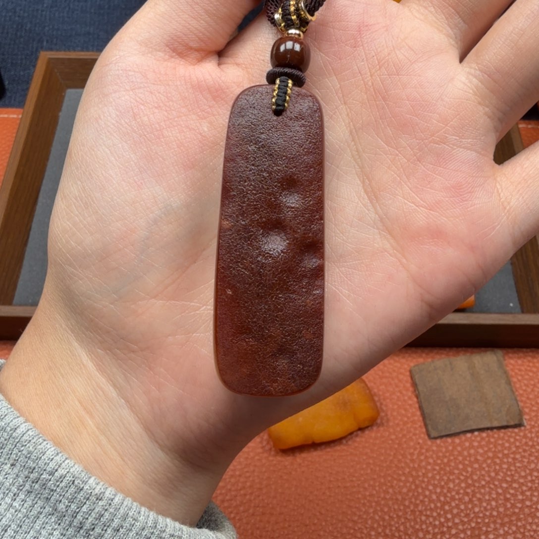 蜜蜡未镶嵌吊坠(赠链)