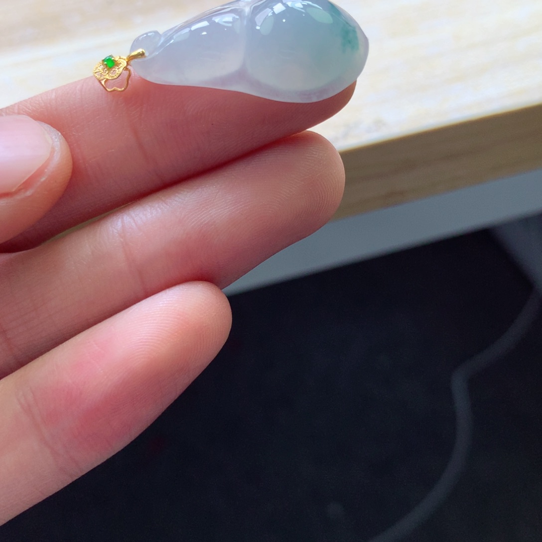 翡翠颈饰18K金镶嵌吊坠