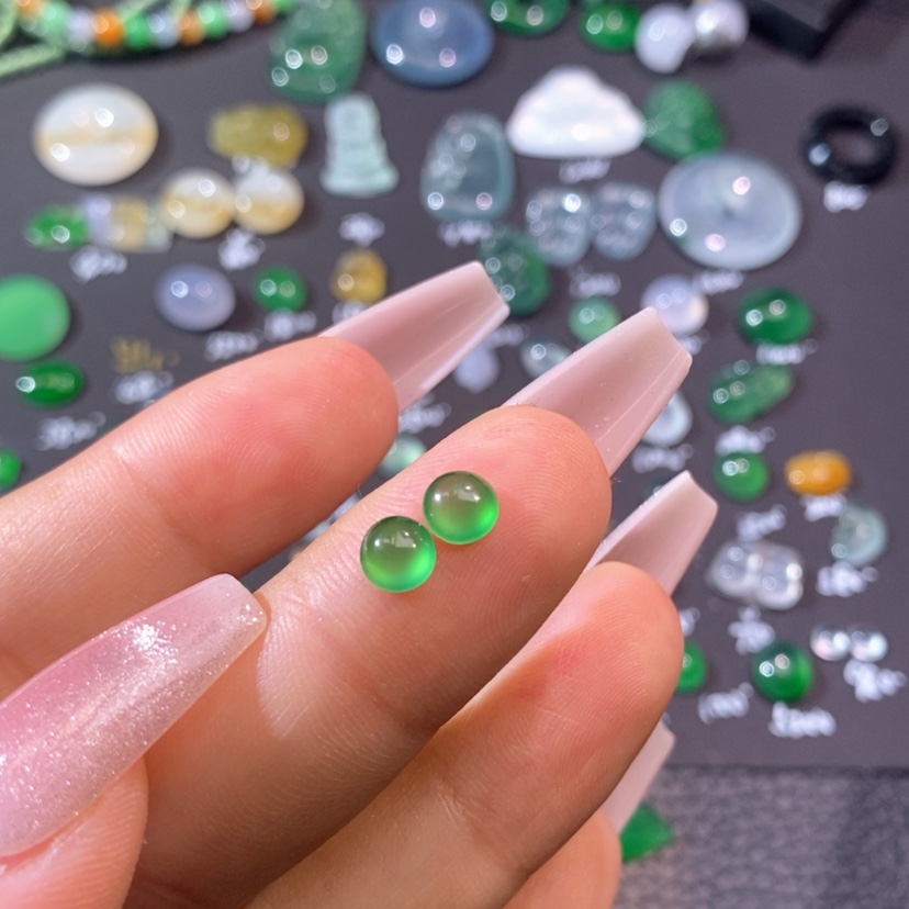 【闪购商品】翡翠挂件未镶嵌蛋