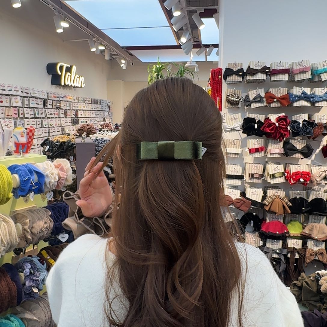 非金属绿色丝绒蝴蝶结弹簧夹