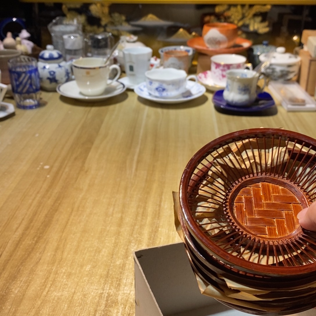 佰***轩易雅集工艺品有限公司
