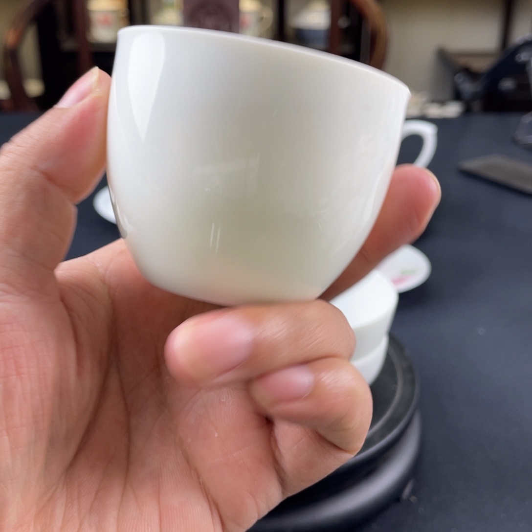 瓷片轻工业陶瓷研究所