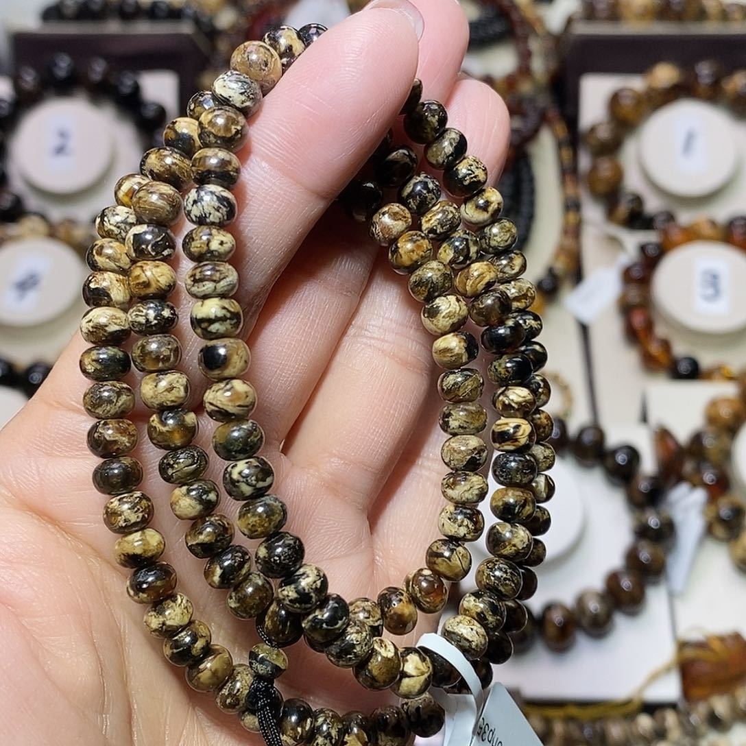 琥珀未镶嵌裸石熊猫花精品6福利